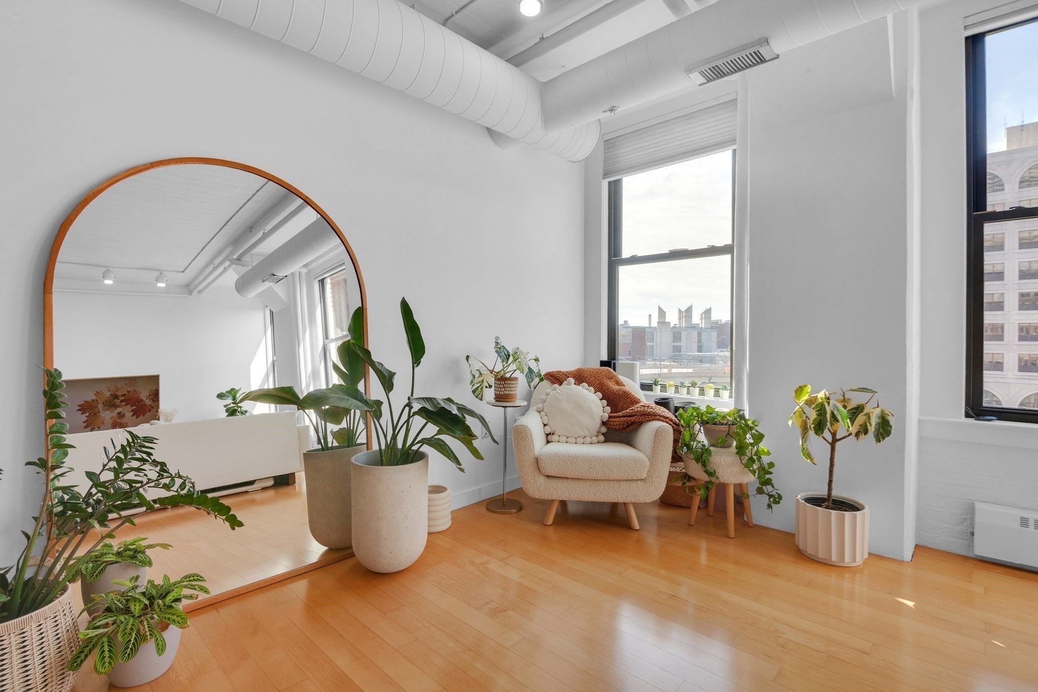 210 South Street U:6-4