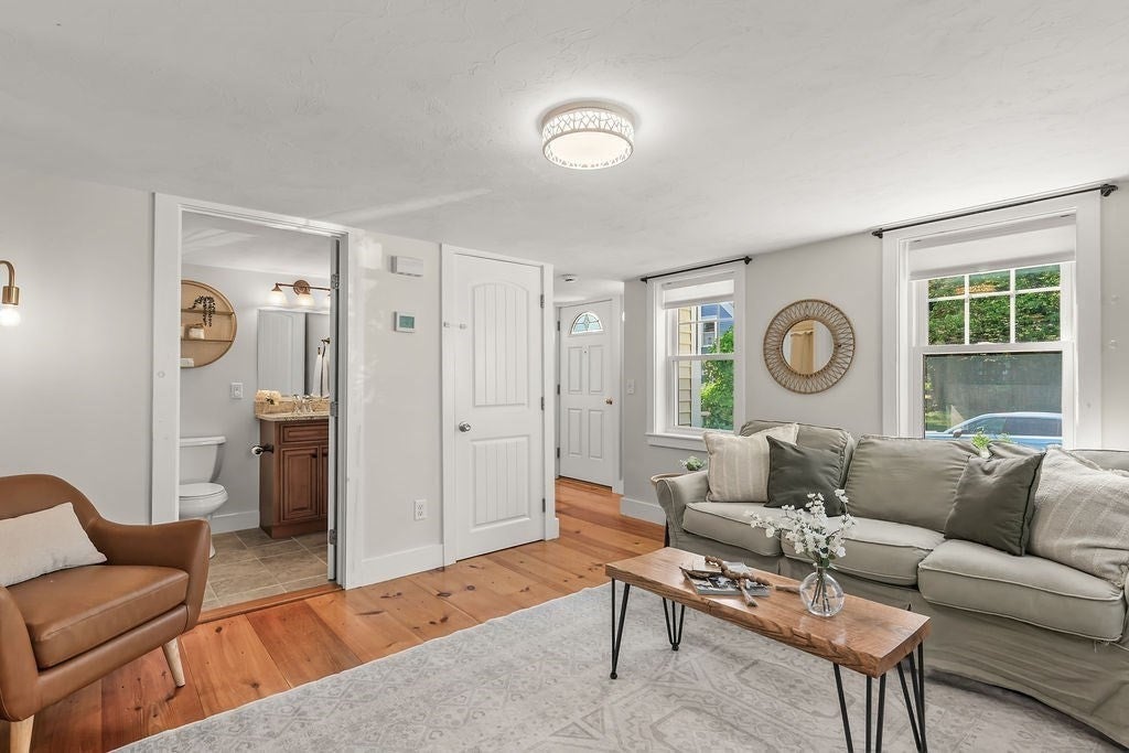 44 Exchange St, Holliston, MA, 44 Exchange St, Holliston, MA Photo #9
