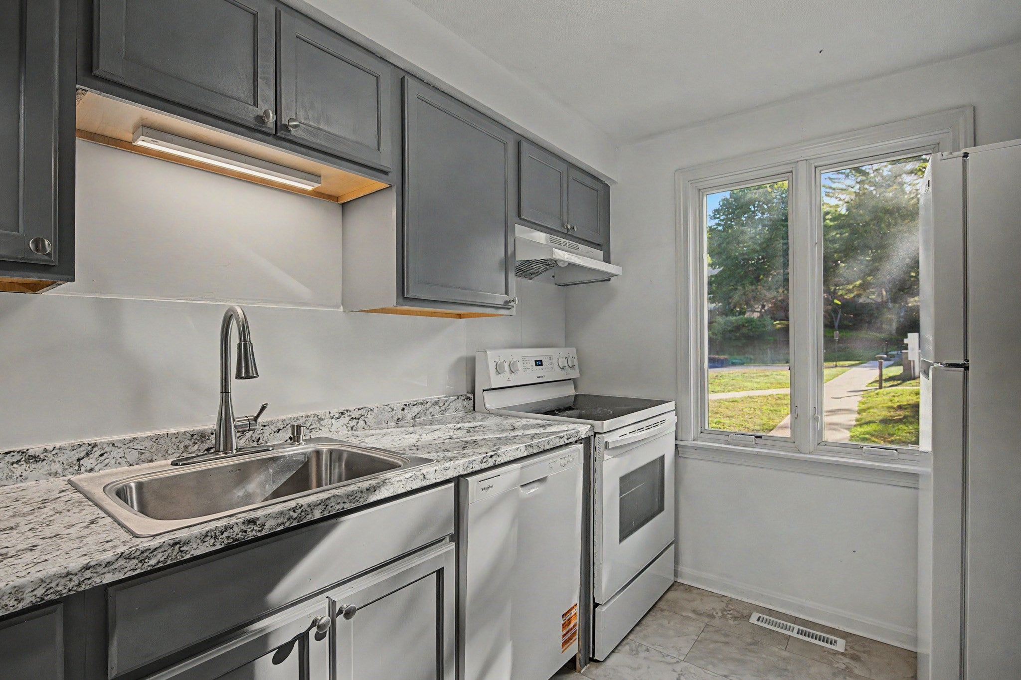 16 Bedford Ct #16, Amherst, MA, 16 Bedford Ct #16, Amherst, MA Photo #6
