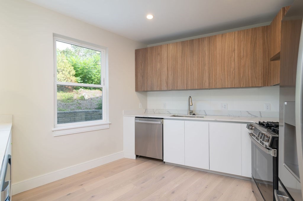 488 Quincy Avenue 07