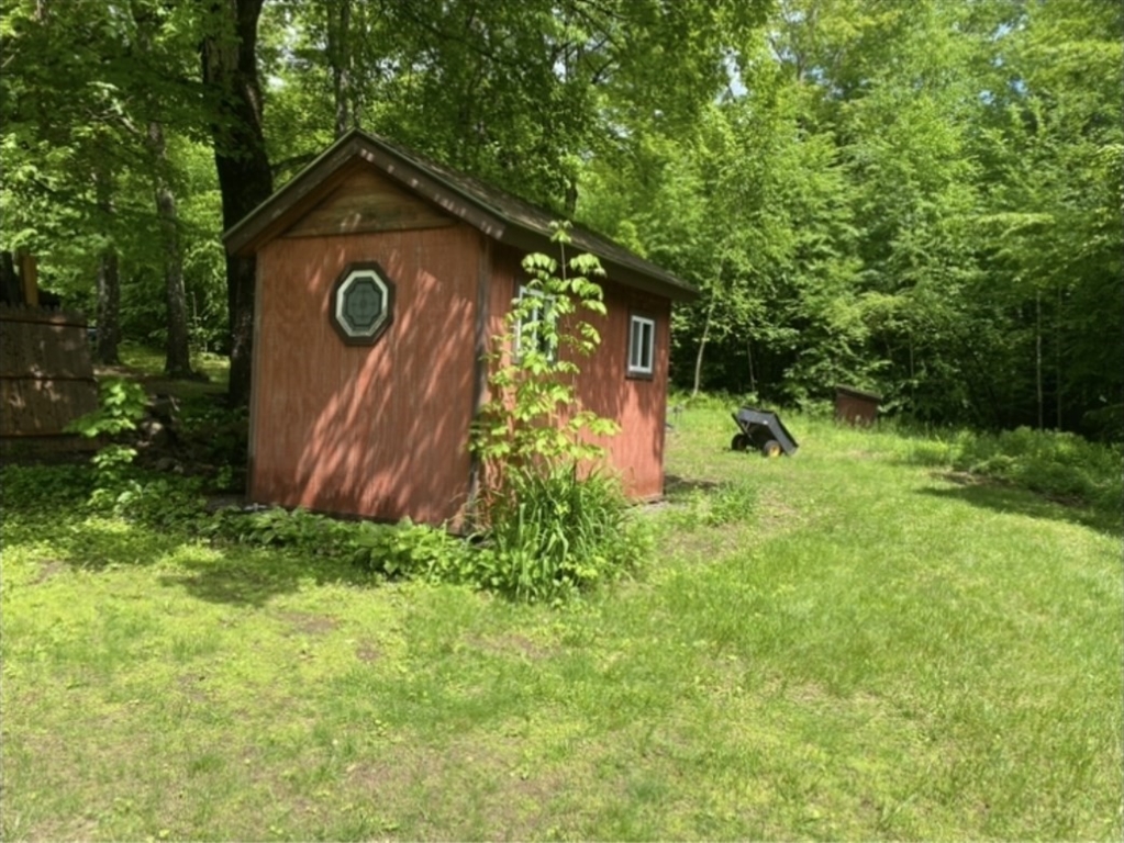 250 Athol Rd
