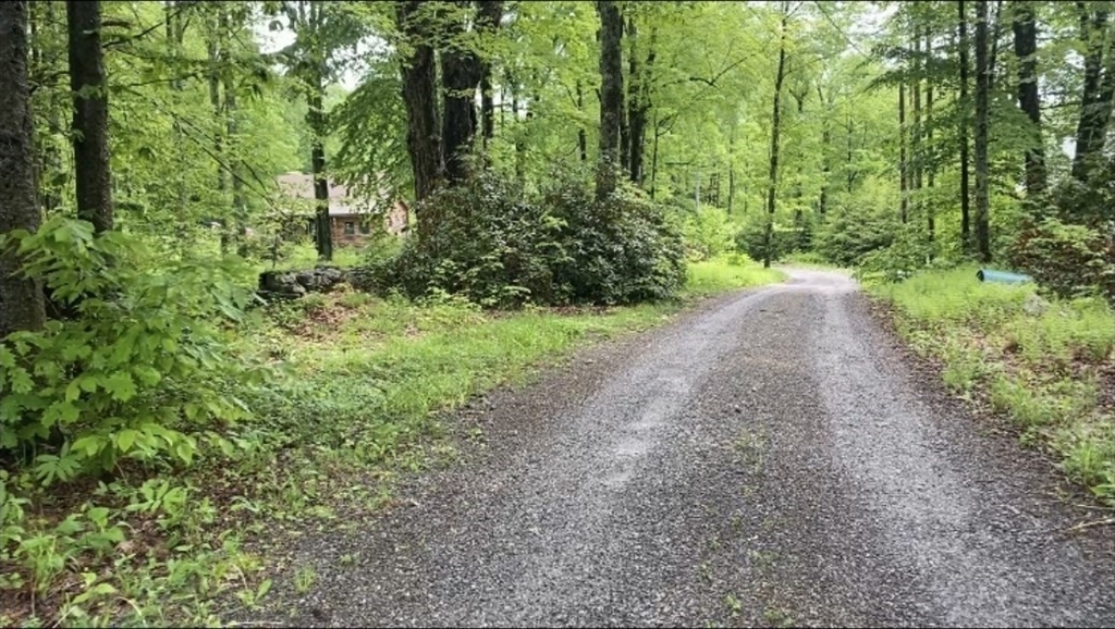 250 Athol Rd