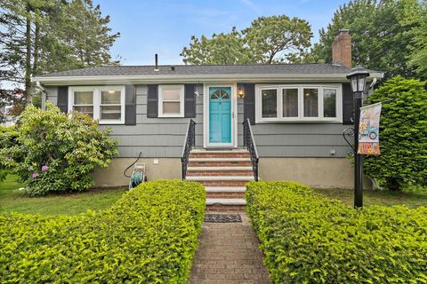 7 Karen Road Woburn MA 01801