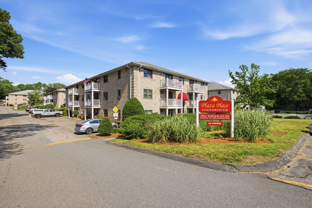 6 Kenmar Dr 4
