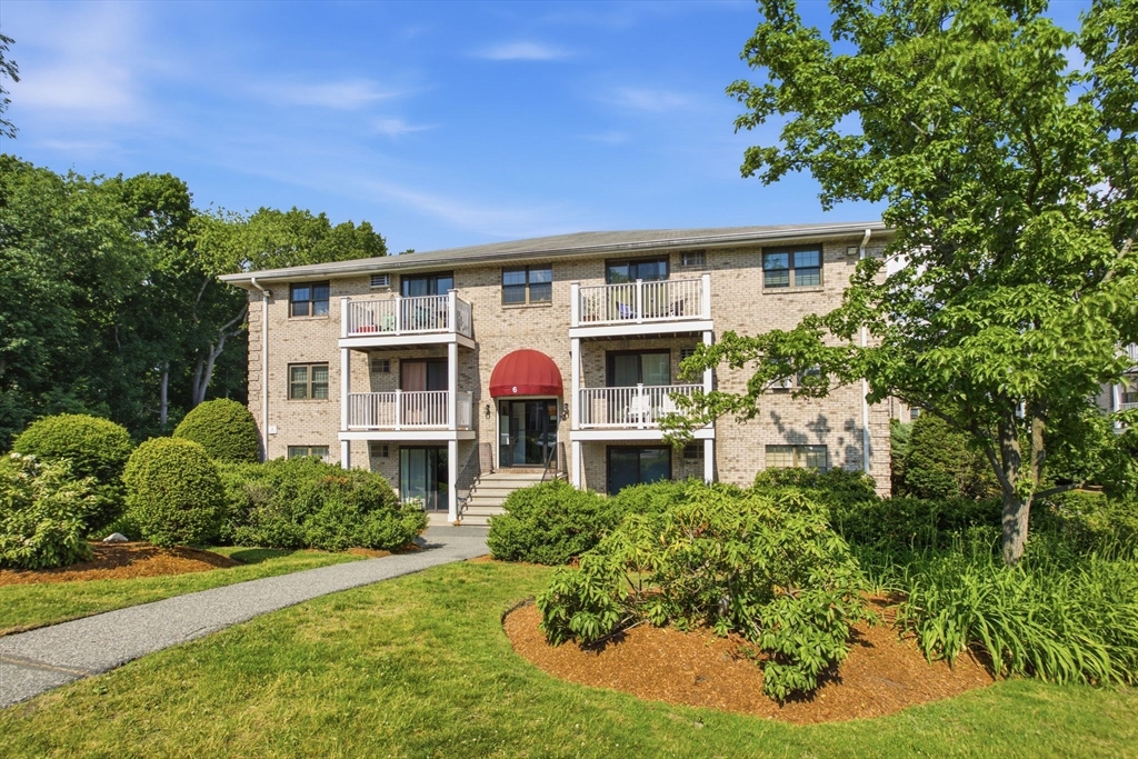 6 Kenmar Dr 4