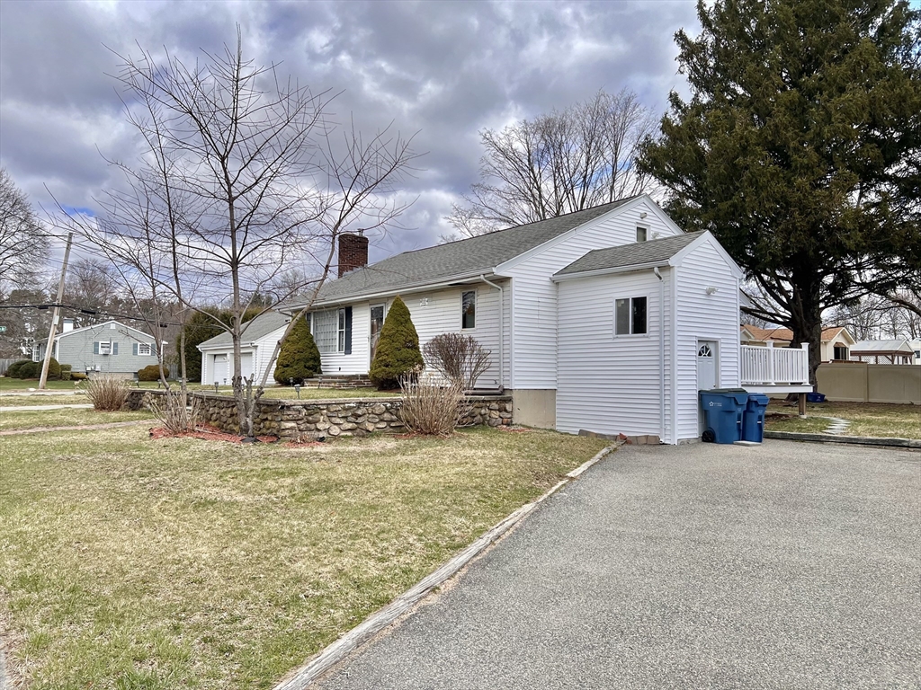 470 Pleasant St