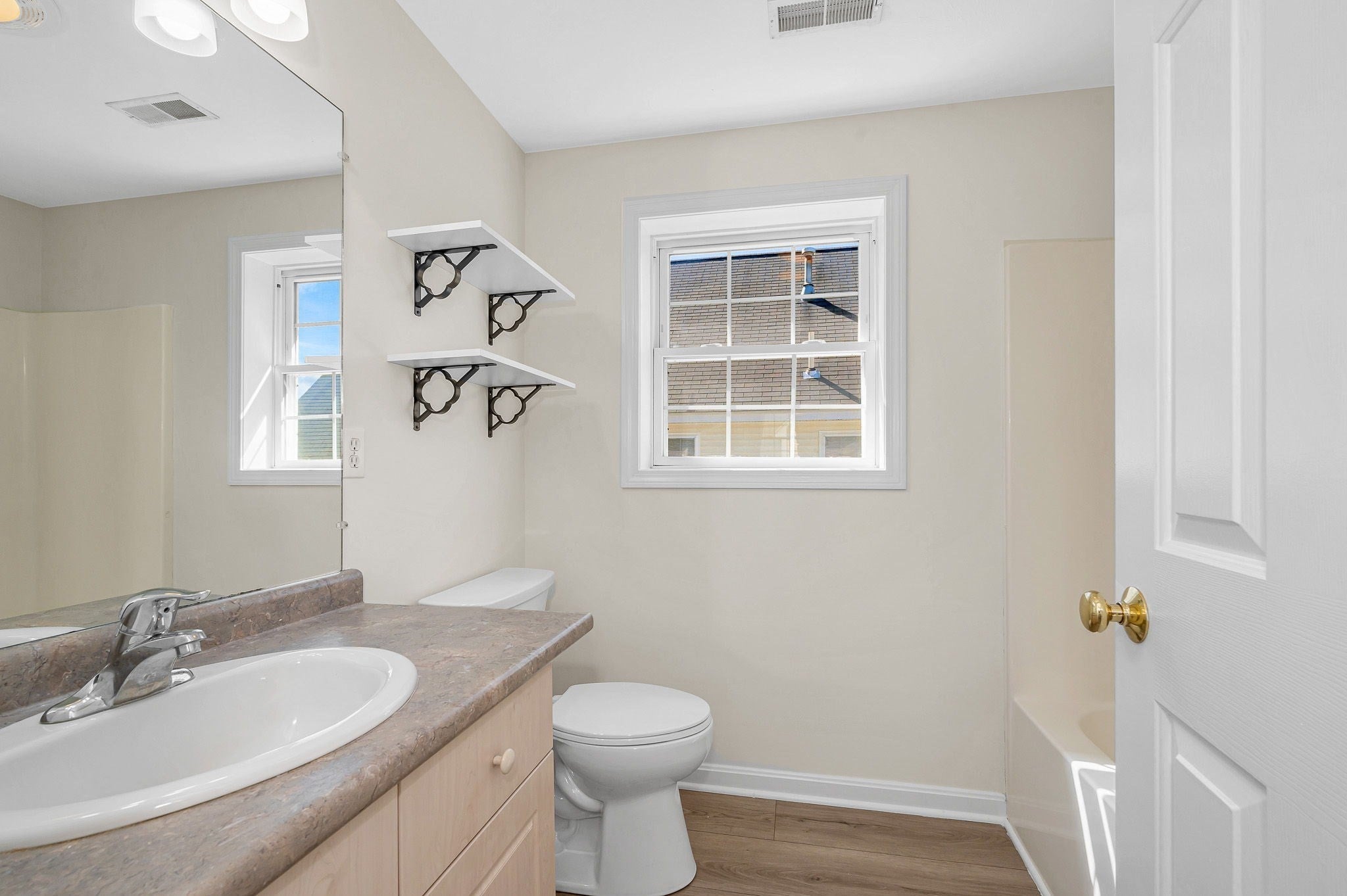118 Barbara Ln #118, Hudson, NH Photo #25