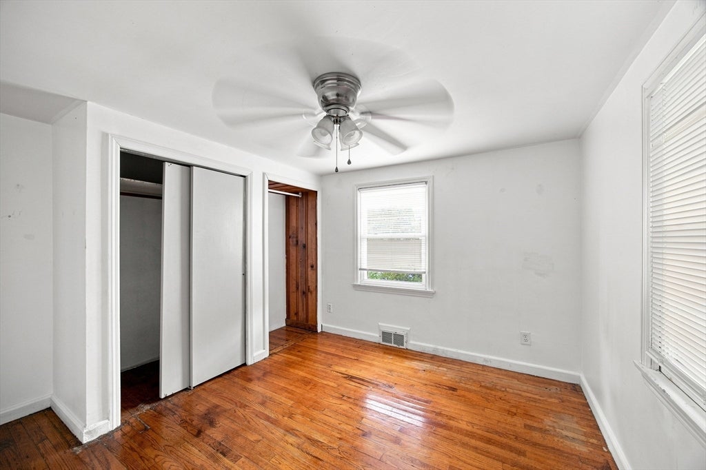 132 Miller St, Springfield, MA Photo #18