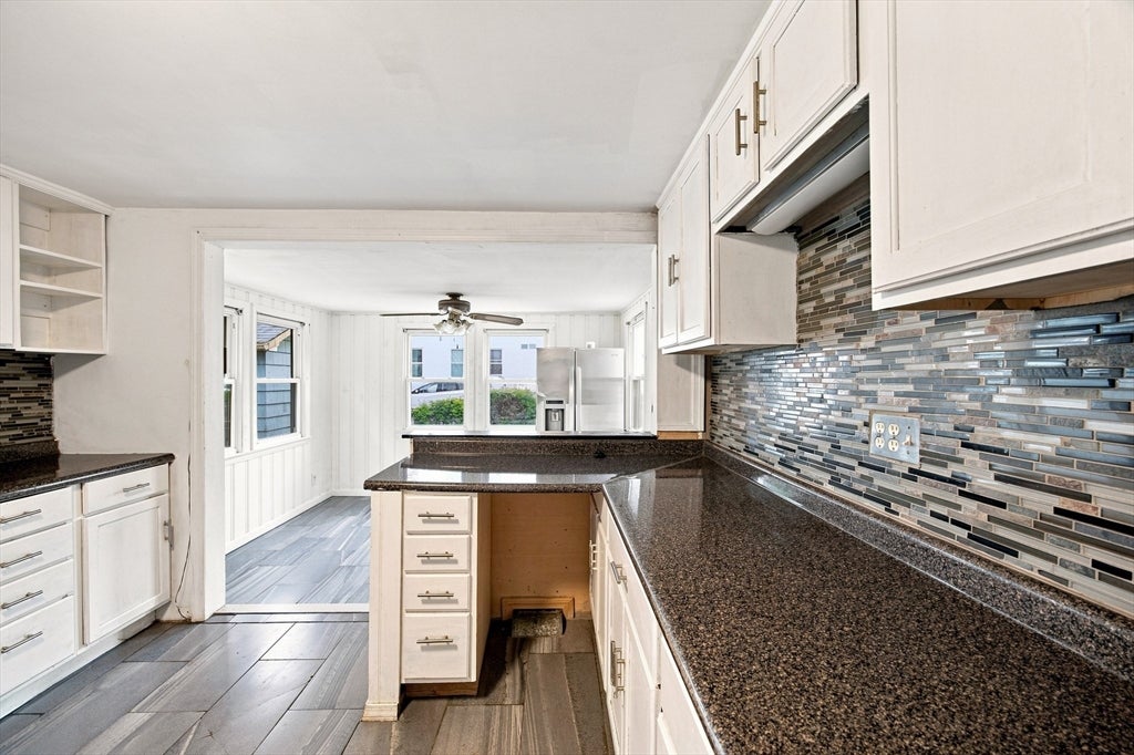 132 Miller St, Springfield, MA Photo #8