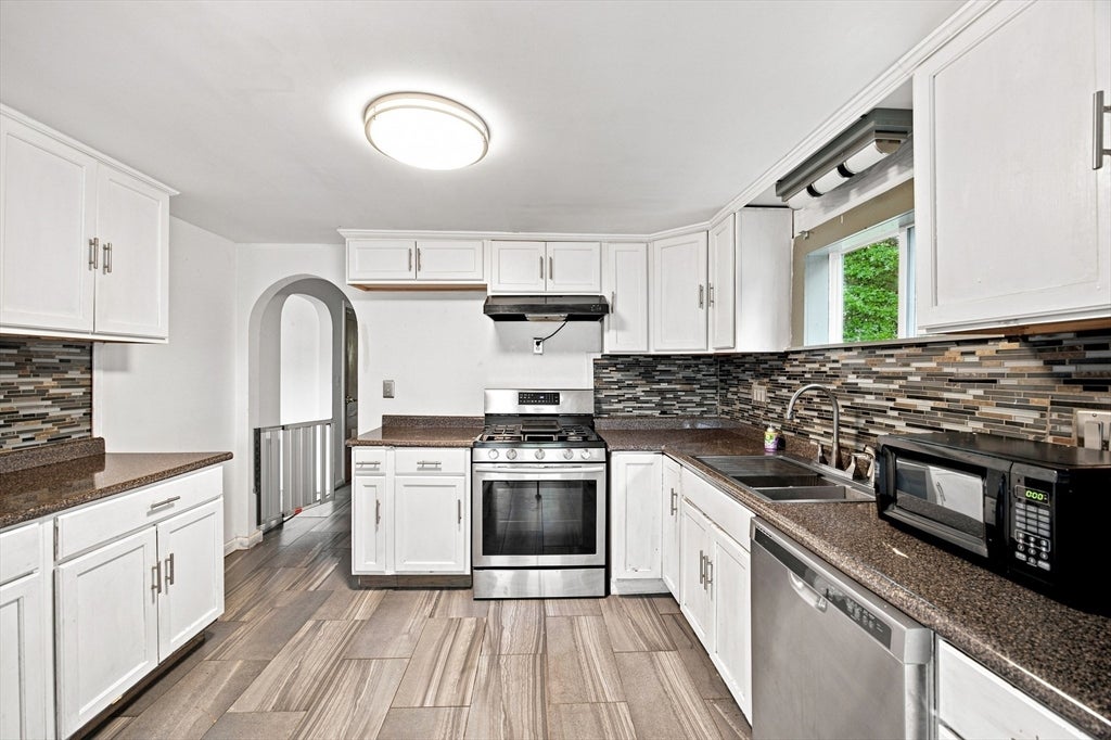 132 Miller St, Springfield, MA Photo #7