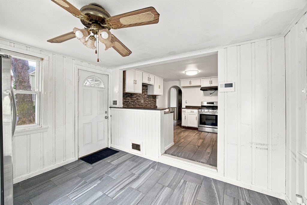 132 Miller St, Springfield, MA Photo #5