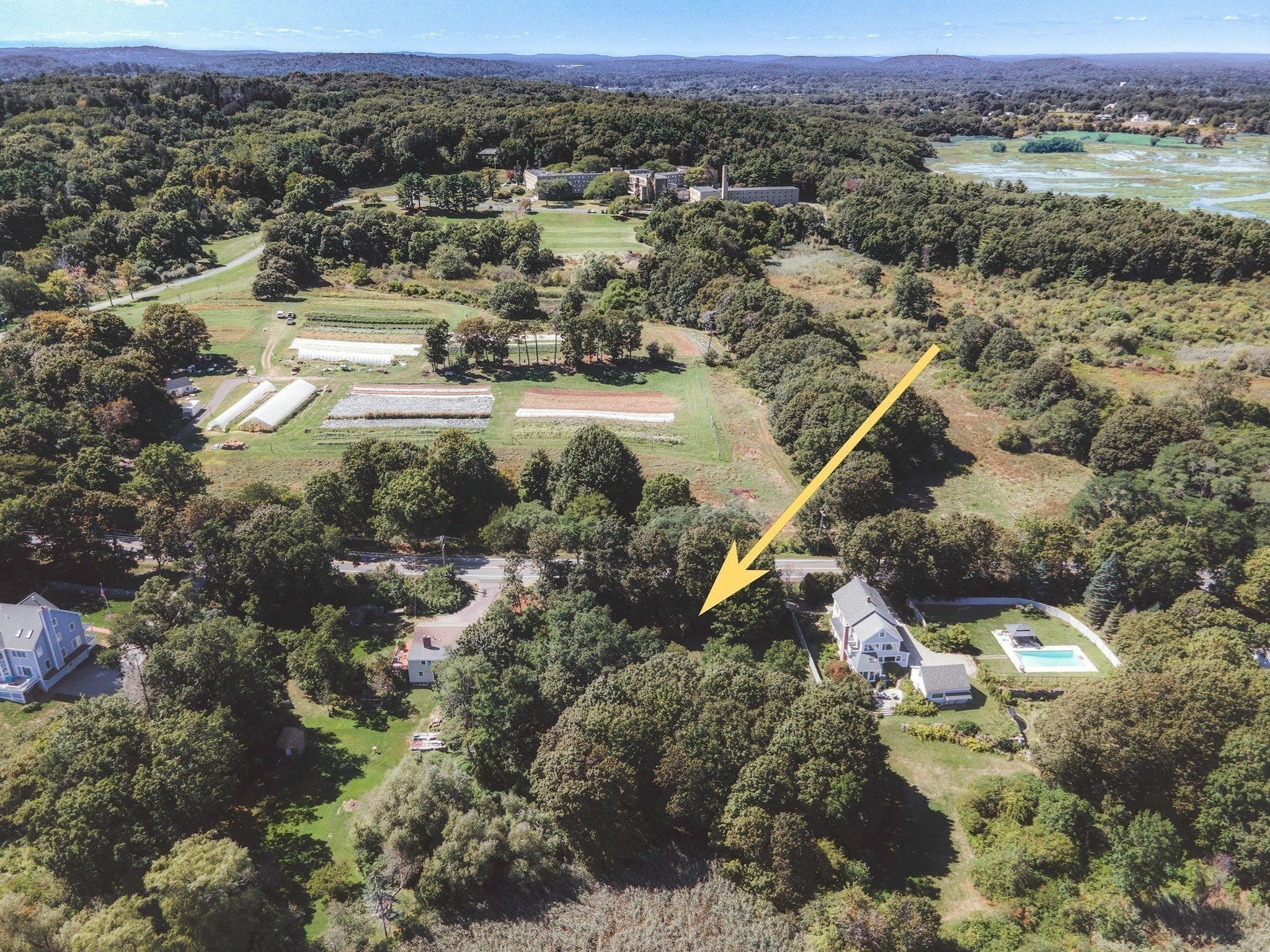 23 Jeffreys Neck Rd