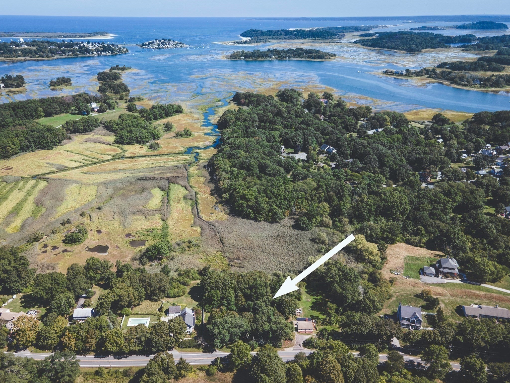 23 Jeffreys Neck Rd