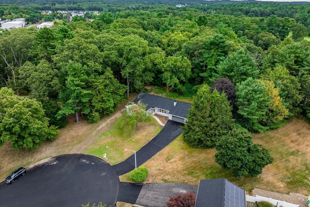 21 Country Club Dr