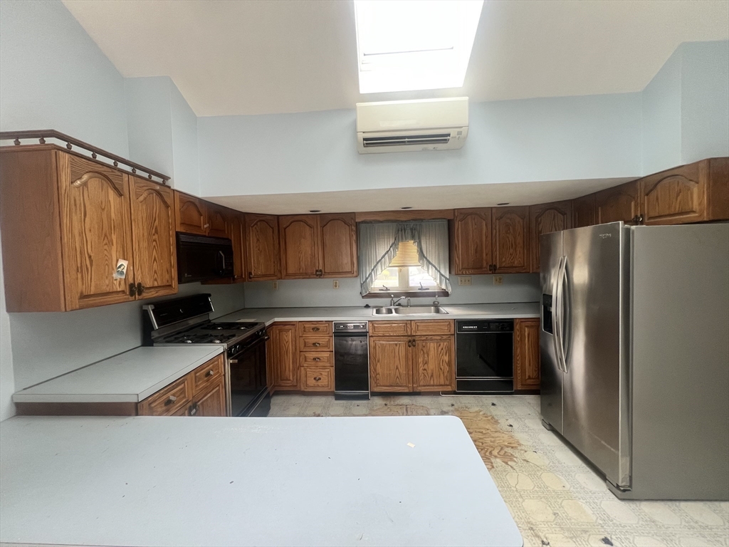 181 Pleasant St