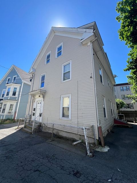9 Lander Avenue 3 Lynn MA 01902