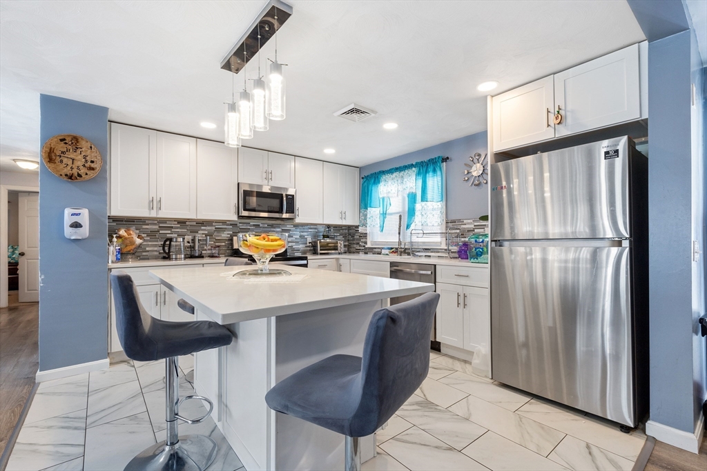 106 Christopher Rd