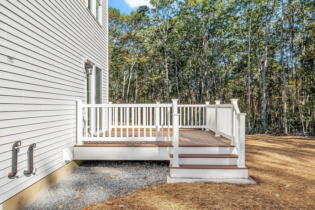 501 Alpine Rd Applewood, Fitchburg, MA Photo #32