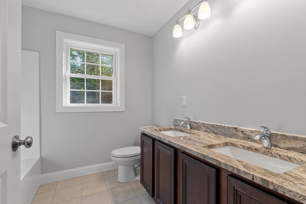 501 Alpine Rd Applewood, Fitchburg, MA Photo #29