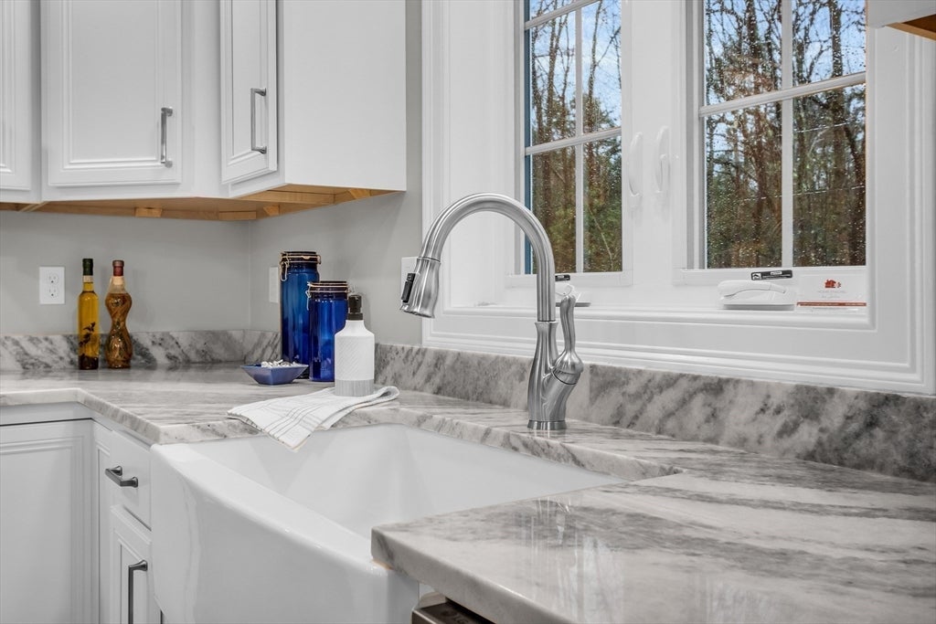 501 Alpine Rd Applewood, Fitchburg, MA Photo #14