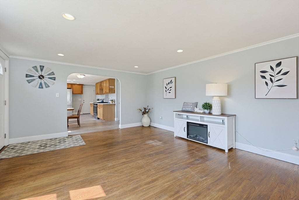 30 Lloyd St, Blackstone, MA, 30 Lloyd St, Blackstone, MA Photo #13