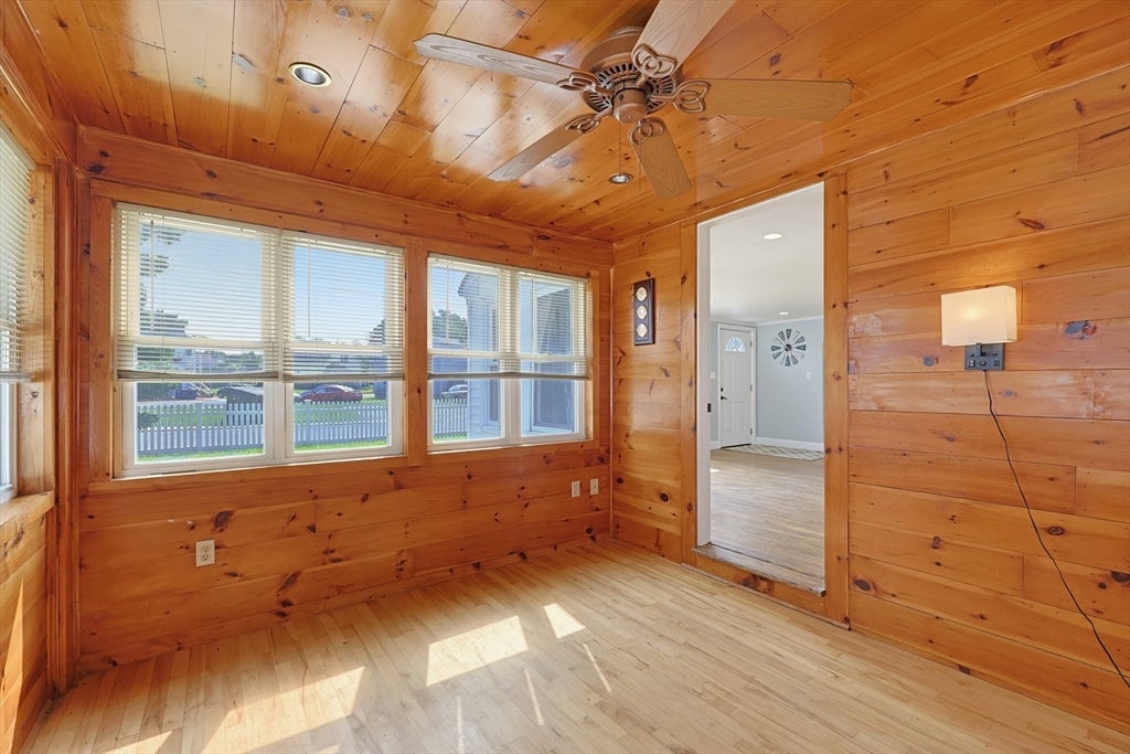 30 Lloyd St, Blackstone, MA, 30 Lloyd St, Blackstone, MA Photo #10