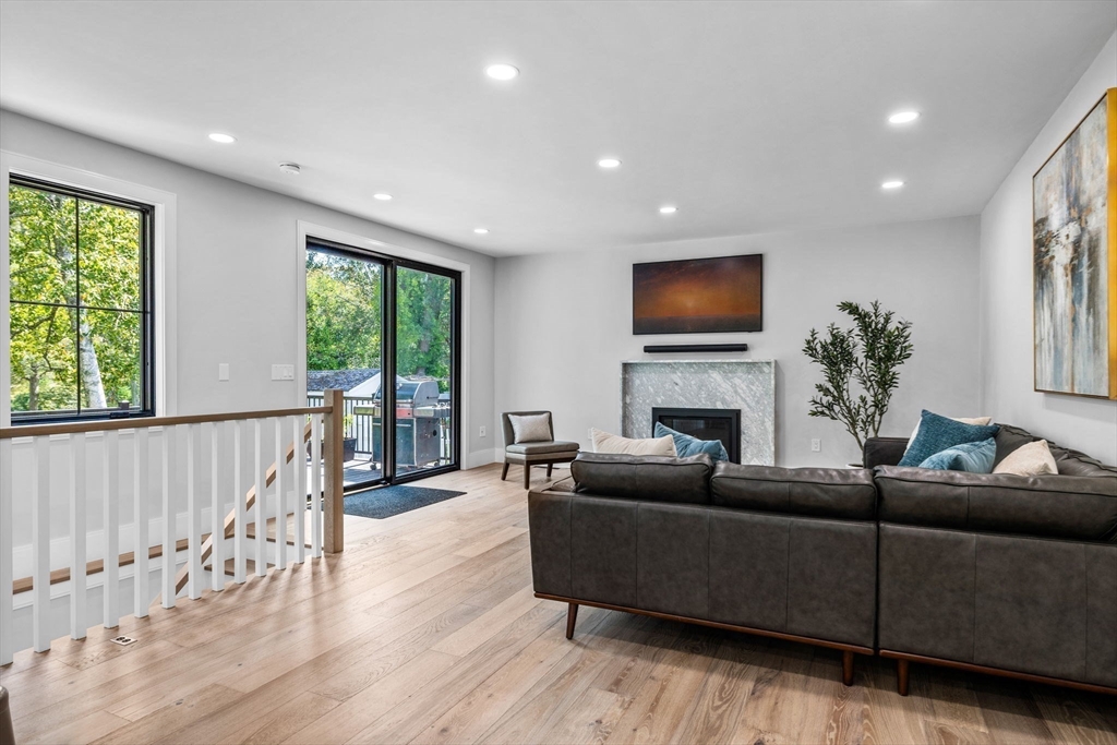 83 Winter St