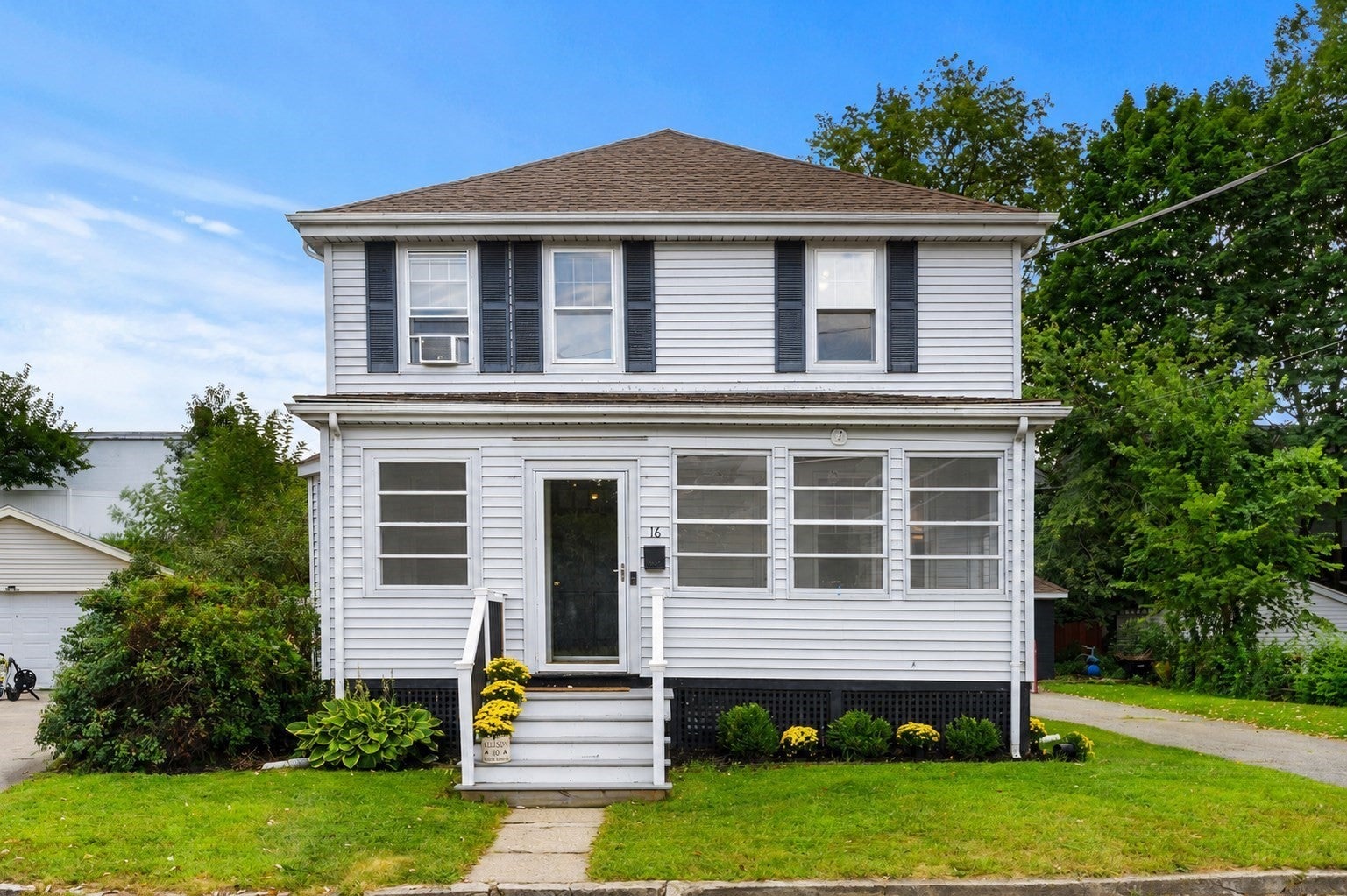 16 Maple Ave, Danvers, MA, 16 Maple Ave, Danvers, MA Photo #2