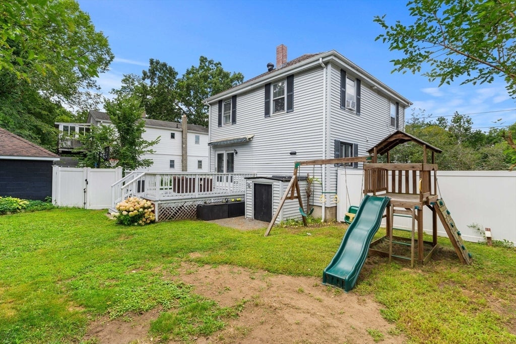 16 Maple Ave, Danvers, MA Photo #32
