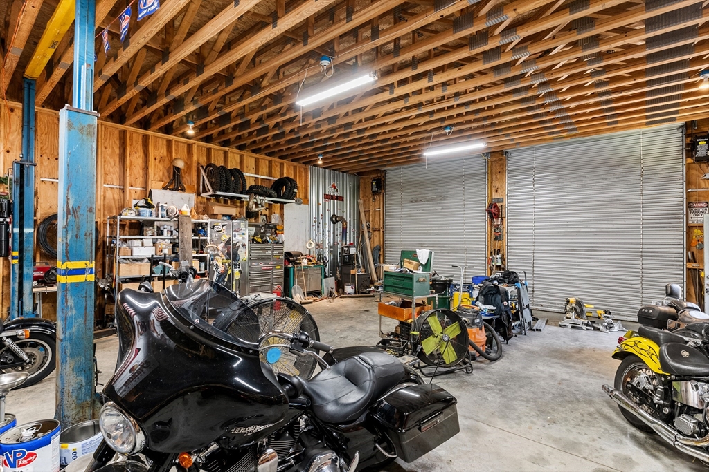 229 Tispaquin St, Middleboro, MA Photo #40