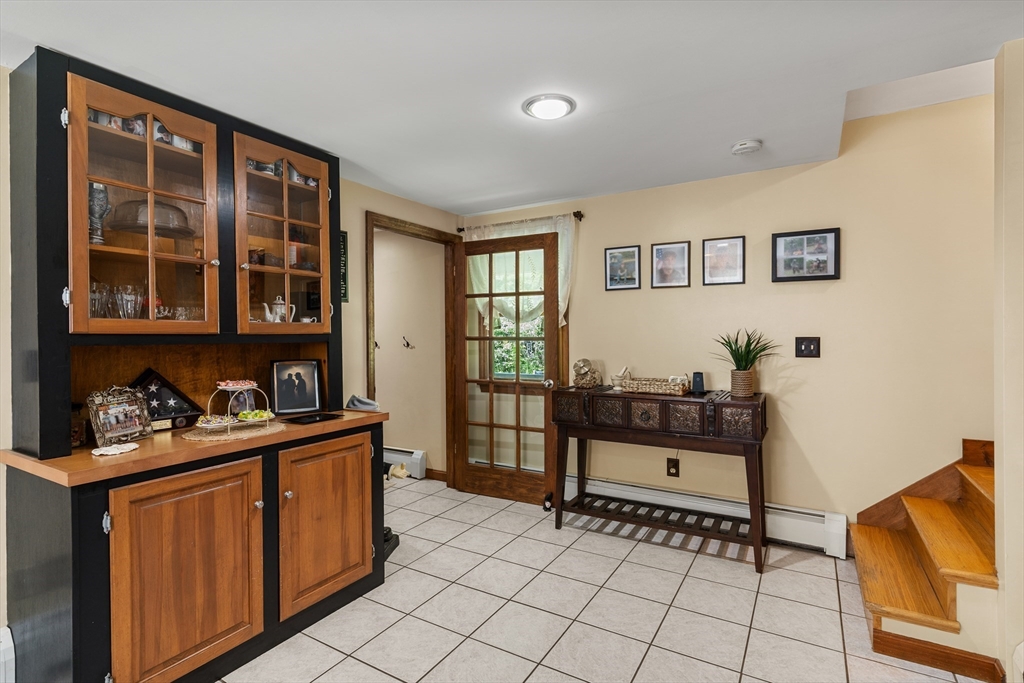 229 Tispaquin St, Middleboro, MA Photo #6