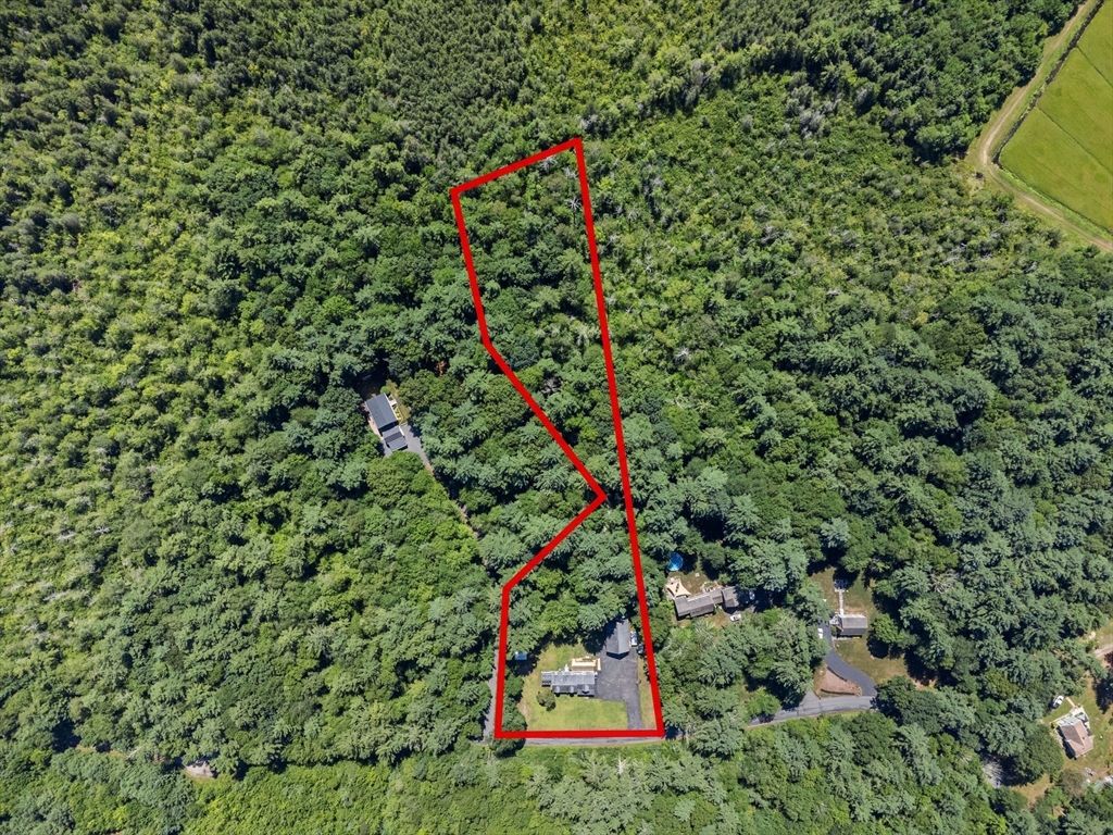 229 Tispaquin St, Middleboro, MA Photo #38