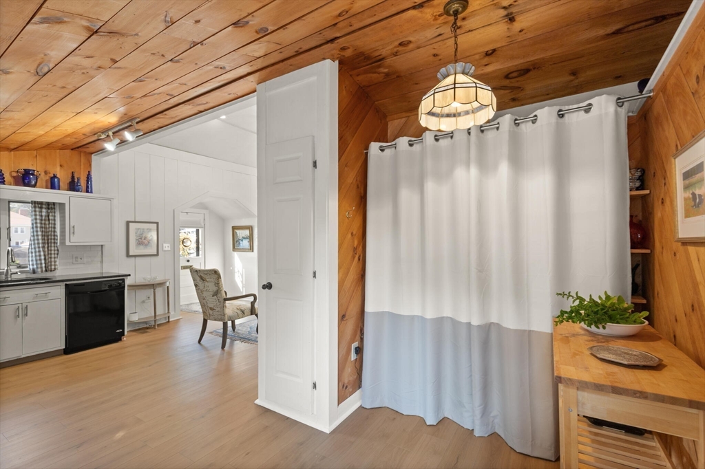 14 Thompson Rd