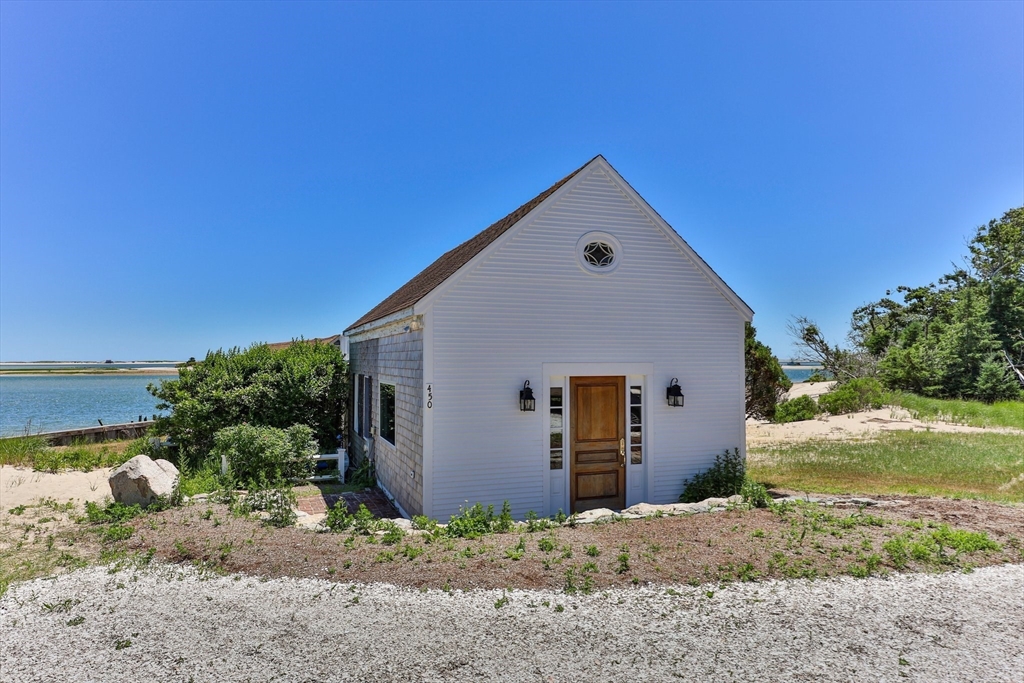 450 Old Harbor