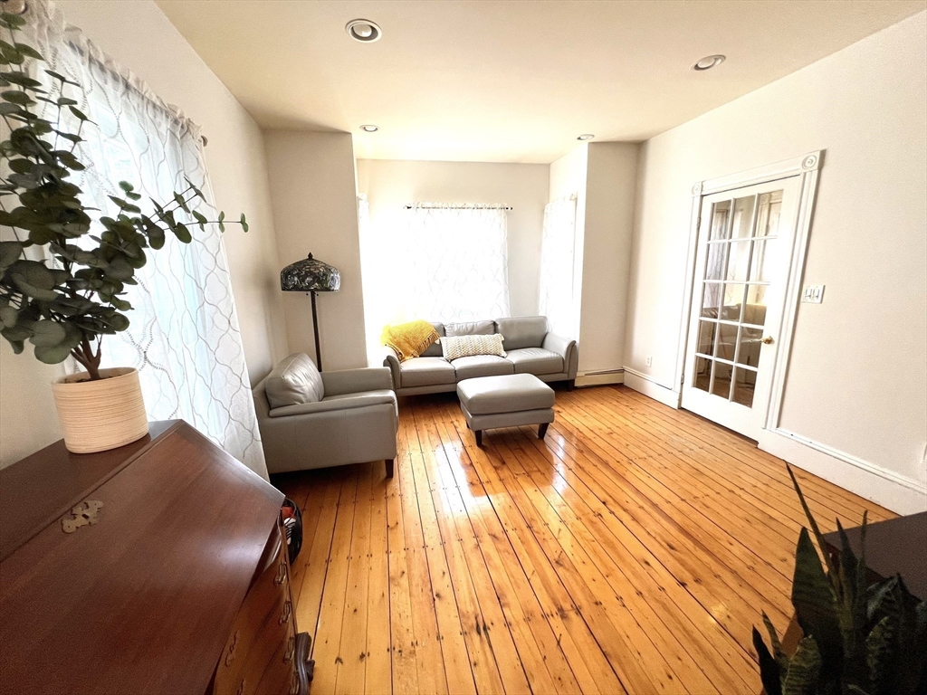 12 Parker Street