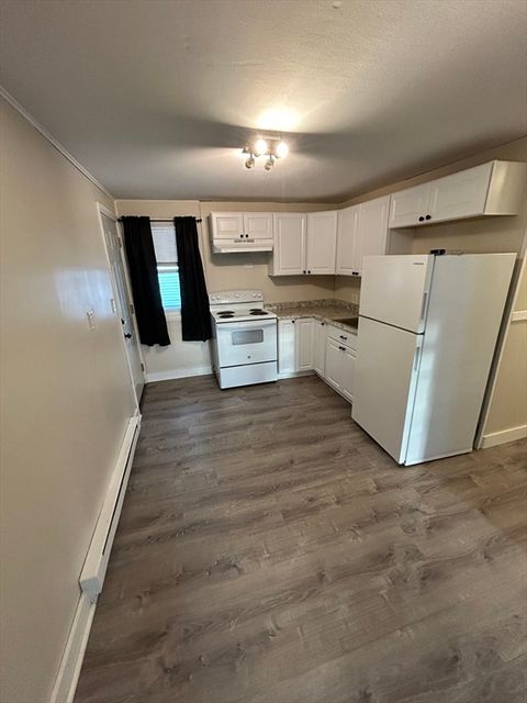 148 Charlton St B Southbridge MA 01550