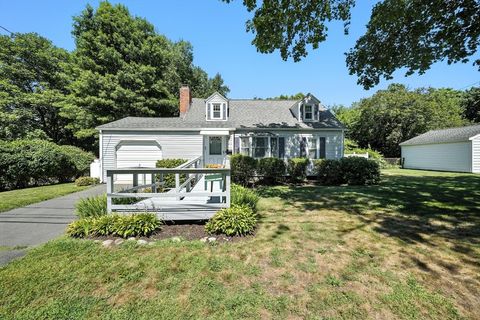 85 Fairview St South Hadley MA 01075