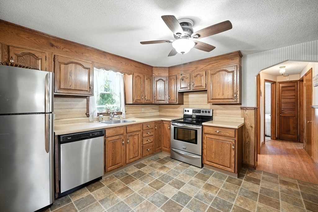 85 Fairview St