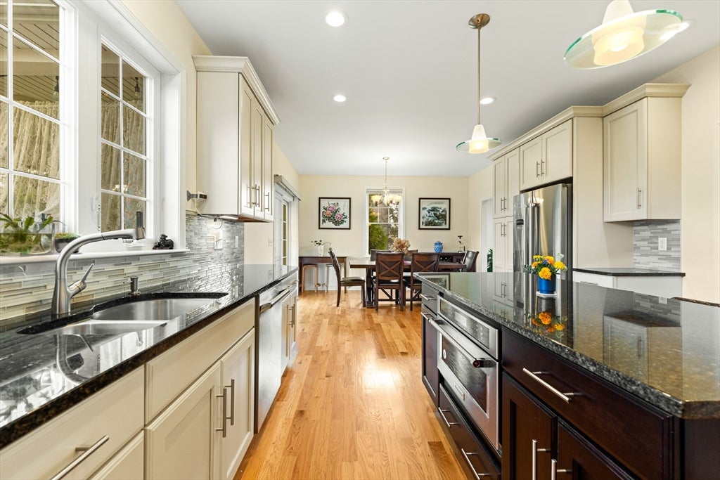 11 Aubin St, Seekonk, MA, 11 Aubin St, Seekonk, MA Photo #6