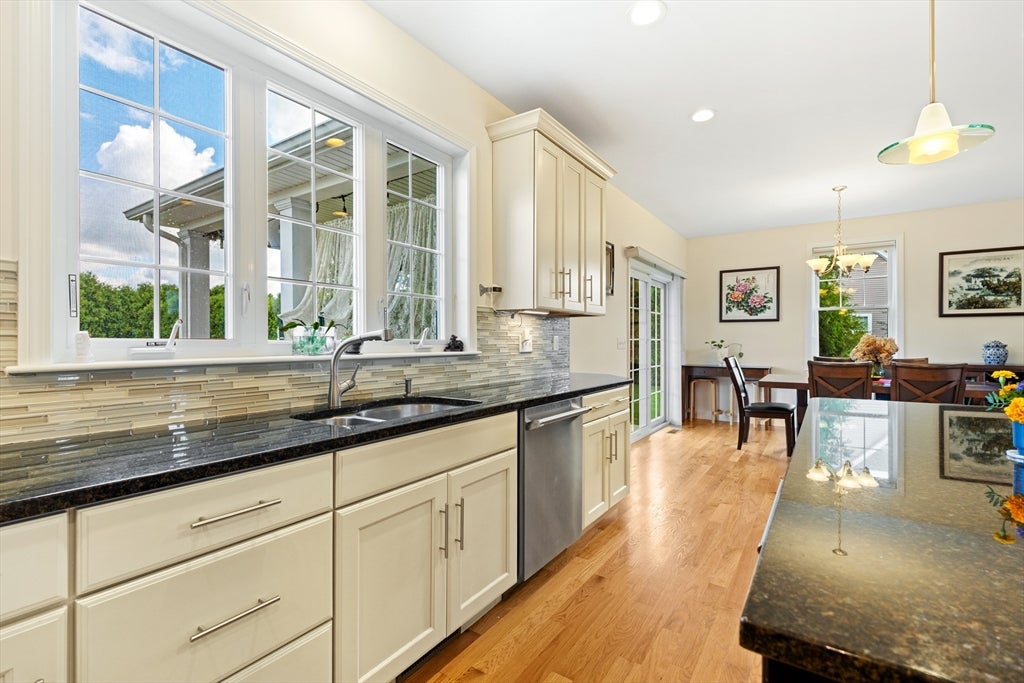 11 Aubin St, Seekonk, MA, 11 Aubin St, Seekonk, MA Photo #7