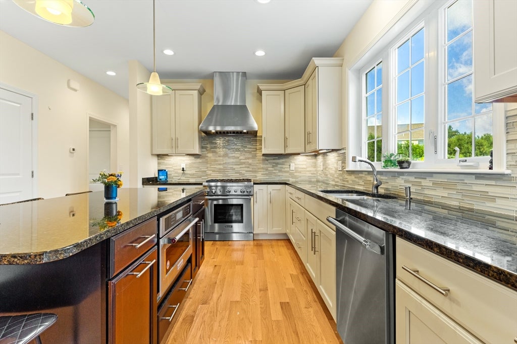 11 Aubin St, Seekonk, MA, 11 Aubin St, Seekonk, MA Photo #10