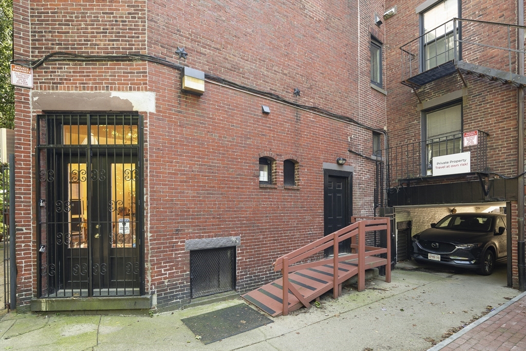 133-135 Charles Street