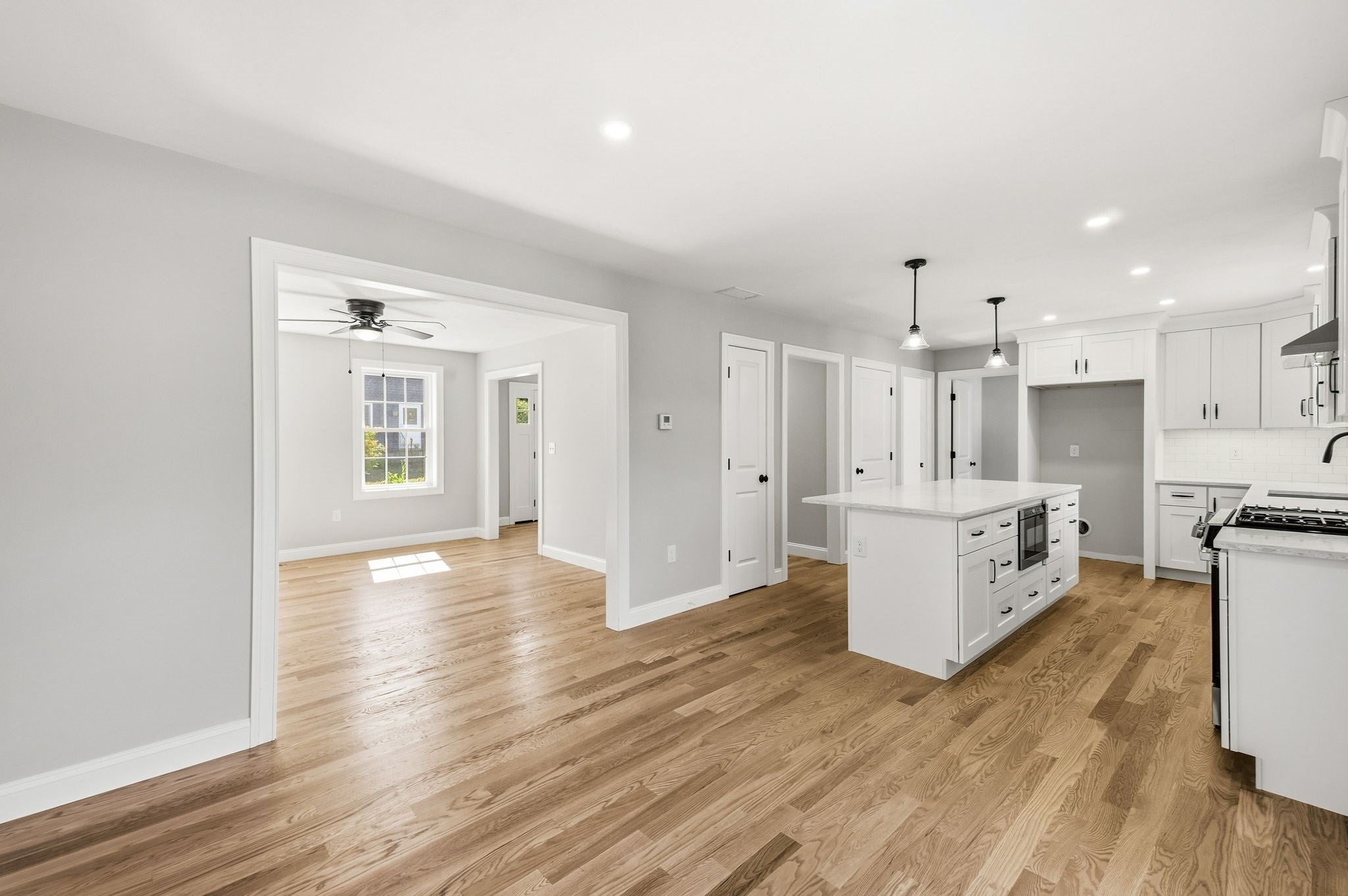 15 Reardon Rd, Billerica, MA Photo #8