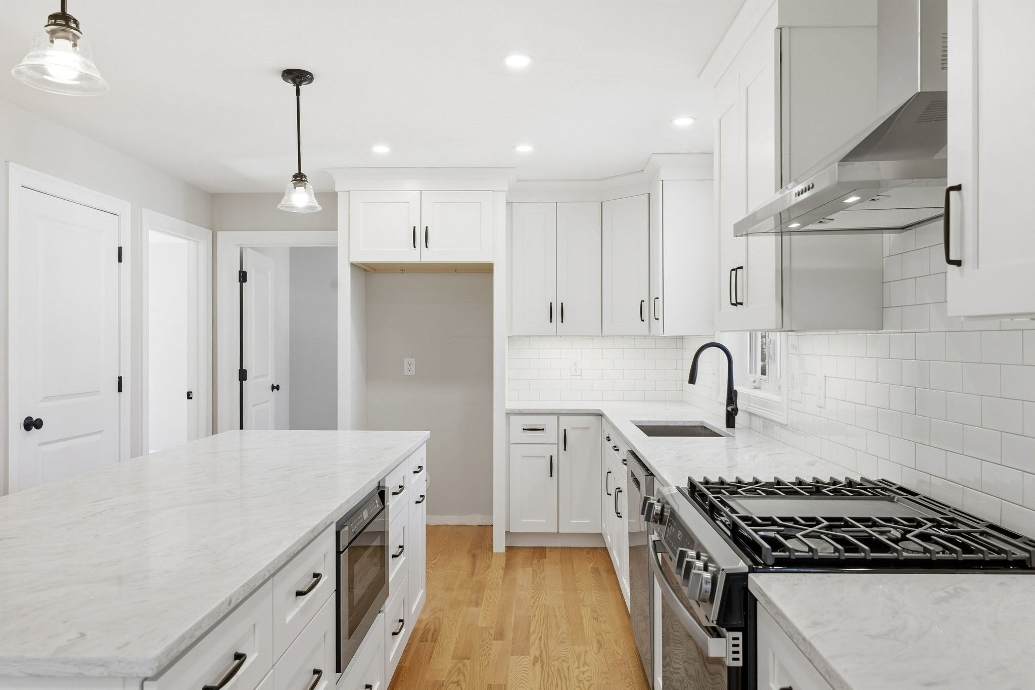 15 Reardon Rd, Billerica, MA Photo #6