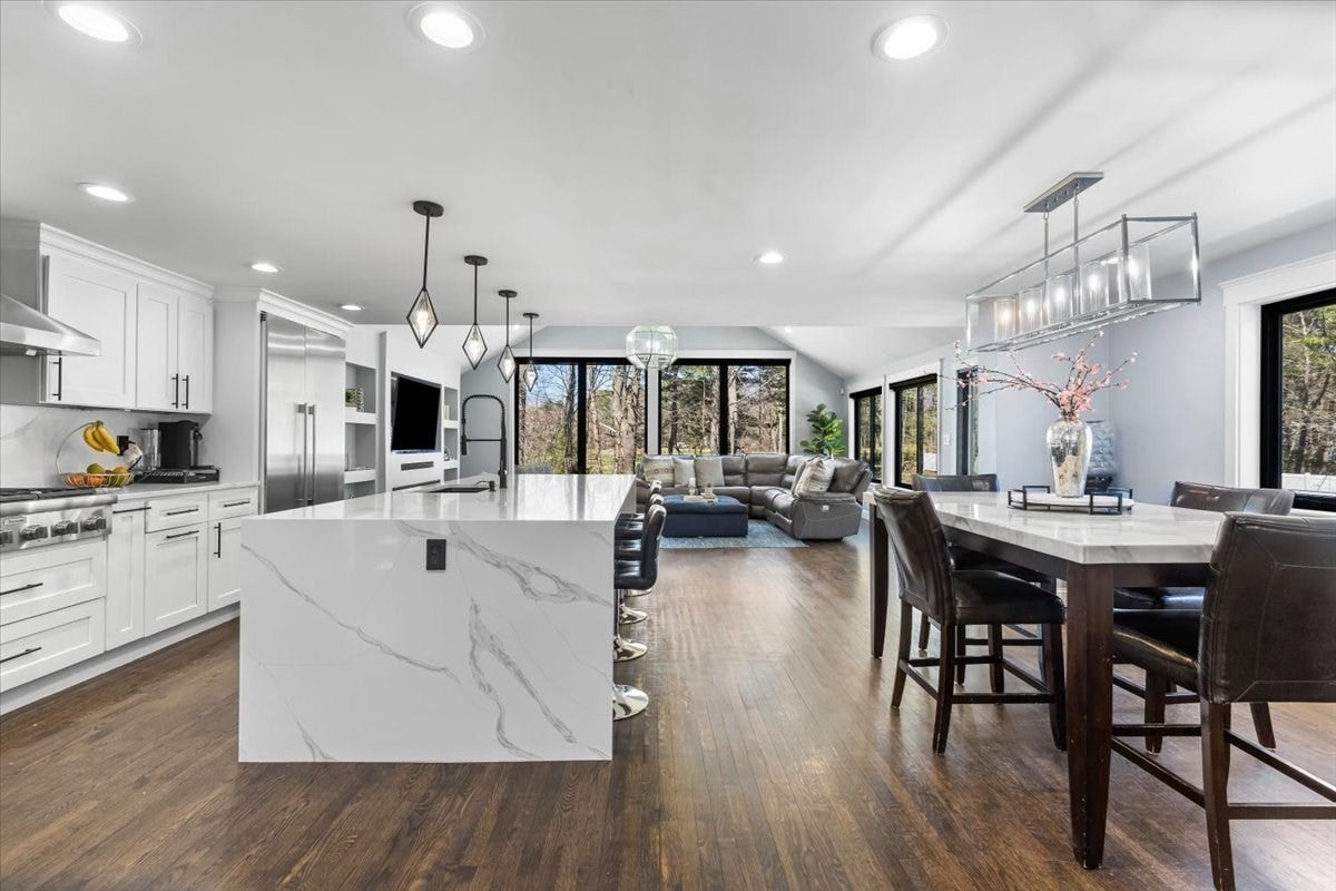 901 Randolph Ave, Milton, MA Photo #13