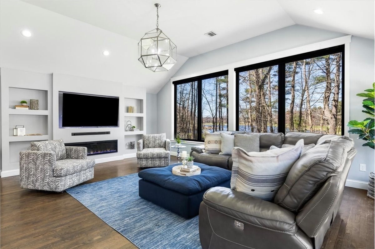 901 Randolph Ave, Milton, MA Photo #7