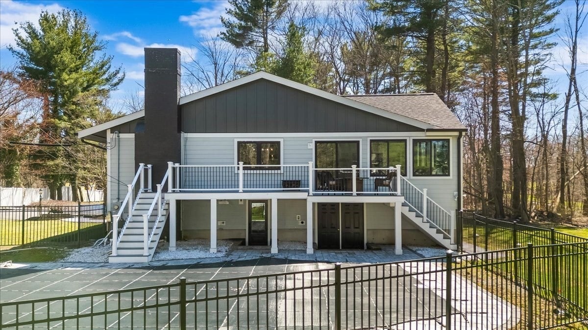 901 Randolph Ave, Milton, MA Photo #34