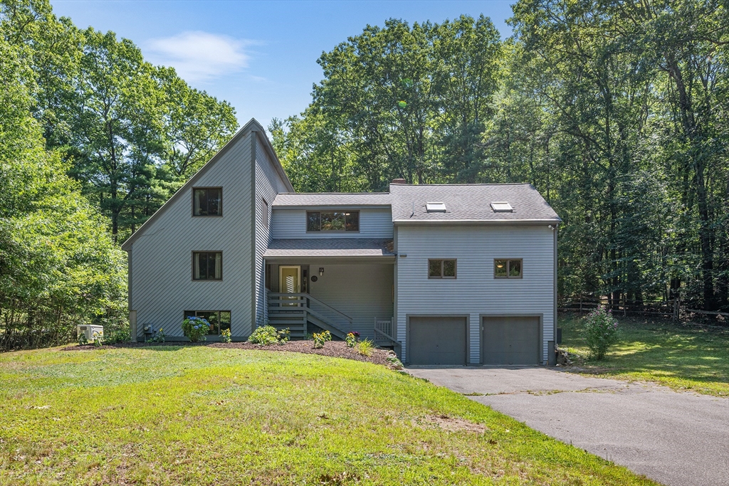 15 Woodside Dr