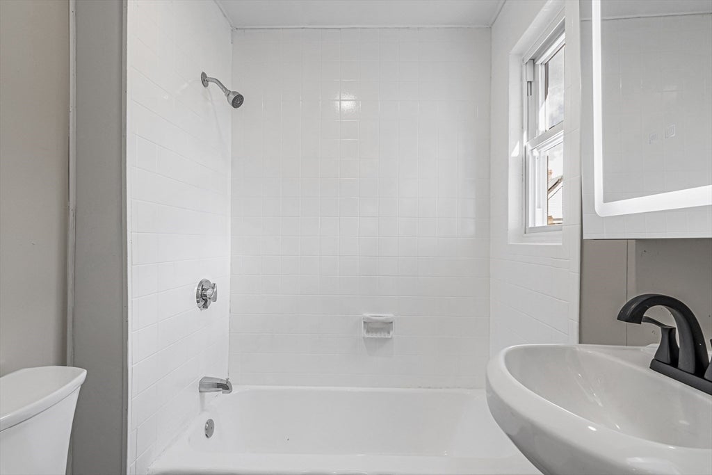 117 Exchange ST, Lawrence, MA, 117 Exchange ST, Lawrence, MA Photo #31