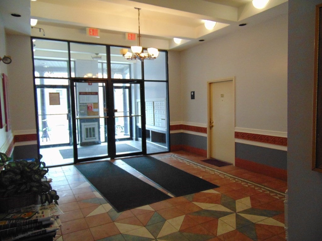 10 Weston Ave #216, Quincy, MA, 10 Weston Ave #216, Quincy, MA Photo #2